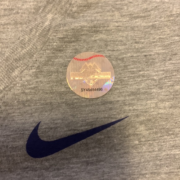 The SIX blue jays tshirt - Picture 3 of 4